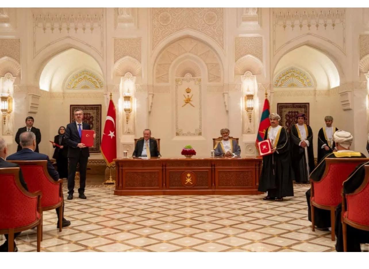 السُّلطان قابوس والرئيس التركي يؤكّدان حرصهما على تعزيز التعاون التجاري والصناعي