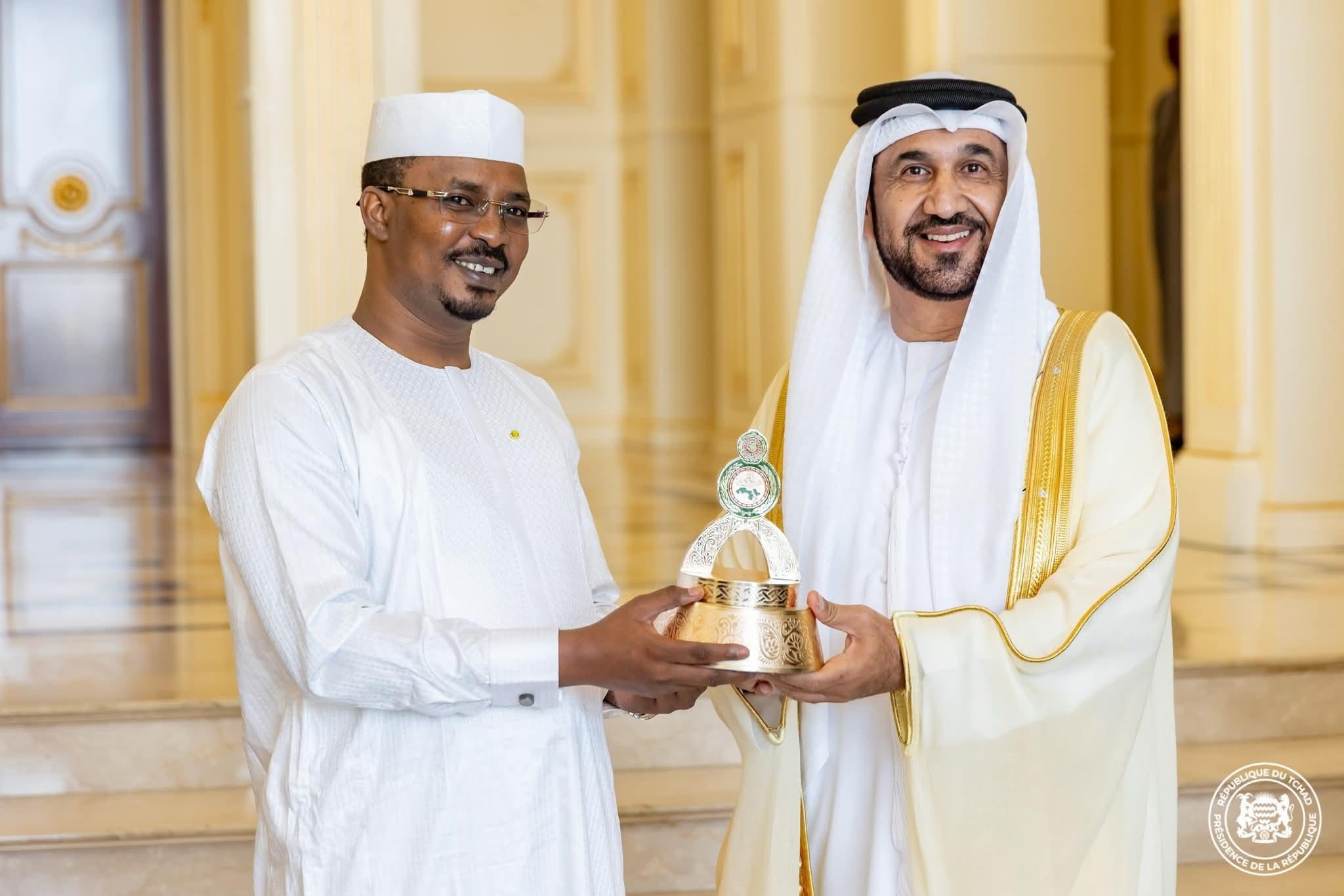 رئيس جمهورية تشاد يستقبل رئيس البرلمان العربي بقلم ليلى حسين